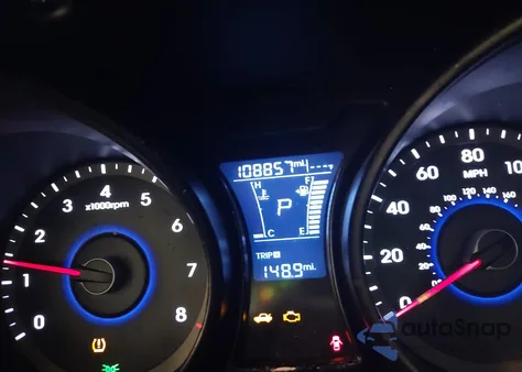 2017 Hyundai Veloster Value Edition from USA, damaged, VIN KMHTC6AD7HU318559